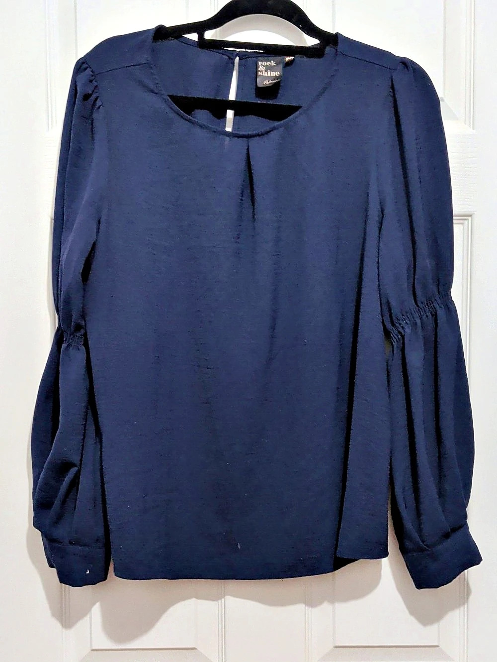 Reitmans Long Sleeve Pleated Blouse in Blue Like New
